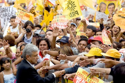 Durante un mitin en el Zócalo, Lopez Obrador denunció fraude en las elecciones el 8 de julio de 2016.