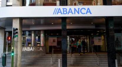 Imagen de archivo de una oficina de Abanca.