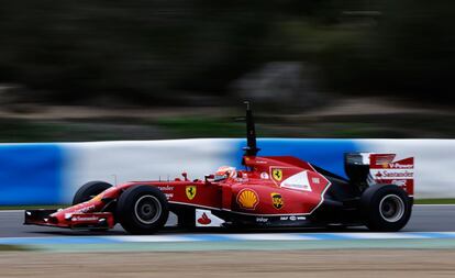 Kimi Raikkonen rueda en Jerez