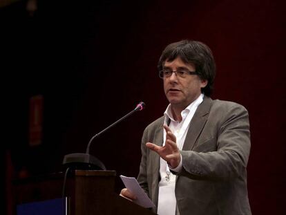 Catalan premier Carles Puigdemont said he is willing to sit down with Mariano Rajoy.