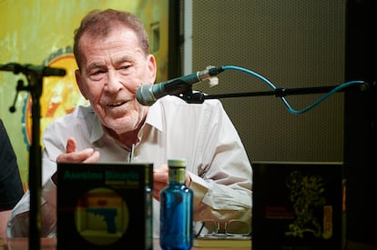 Fernando Sánchez Dragó durante la presentación de su libro 'Habáname' en junio de 2021.