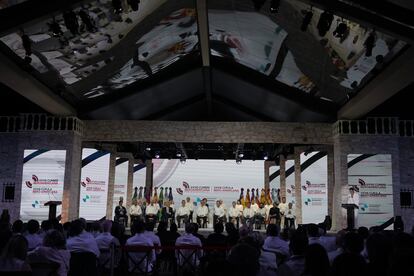 Jefes, jefas y representantes de los 22 estados miembros de la Comunidad Iberoamericana de Naciones durante el acto inaugural de la Cumbre.
