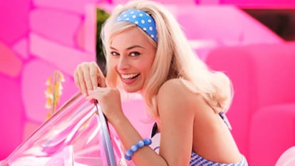 Margot Robbie, en el papel de Barbie.