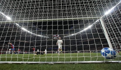 Momento do único gol do jogo, marcado por Vlasic.