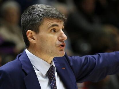 El t&eacute;cnico croata Velimir Perasovic.