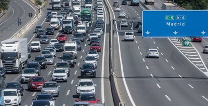 Coches en la autopista A4. 