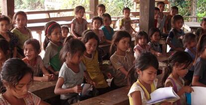 Escuela primaria de una aldea de Laos.