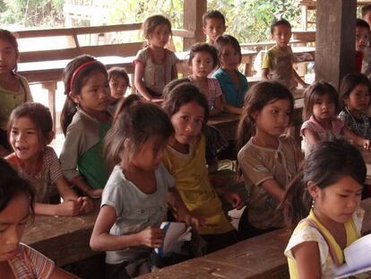 Escuela primaria de una aldea de Laos.