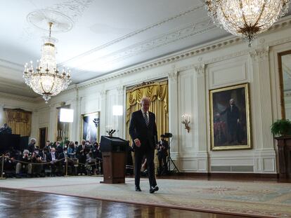 El presidente Joe Biden tras su comparecencia de este jueves en Washington.