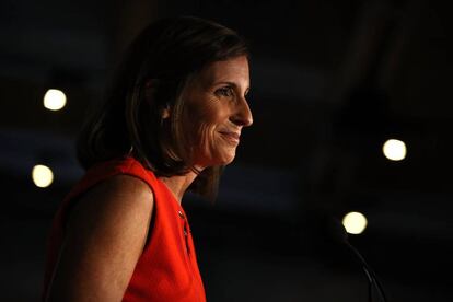 Martha McSally celebra la vitoria en Tempe, Arizona, el martes. 