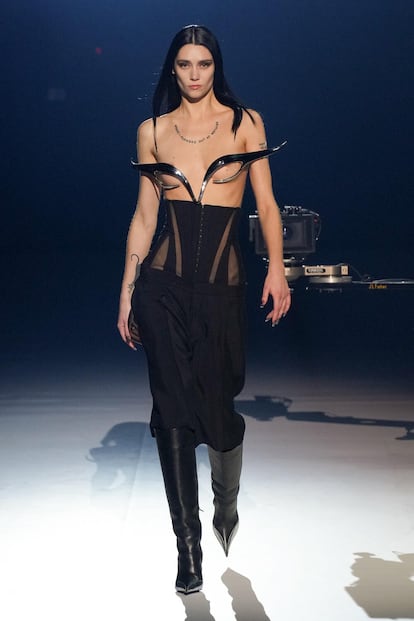 smag-mugler-hc-s23-003