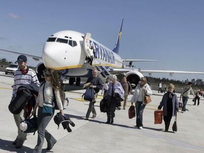 La Xunta termina con el patrocinio a compañías aéreas