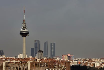 Imagen de Madrid, con las cinco torres de fondo.