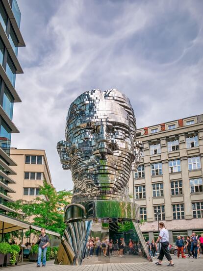 Escultura de Franz Kafka en Praga (República Checa).