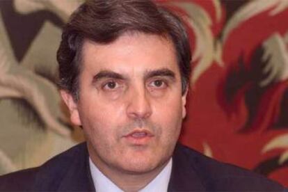 Joaquim Pina Moura, ministro portugués de Economía y Finanzas.