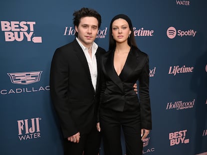 Brooklyn Beckham y Nicola Peltz asisten a un evento de la revista 'The Hollywood Reporter', el 7 de diciembre de 2022 en Los Ángeles (California).