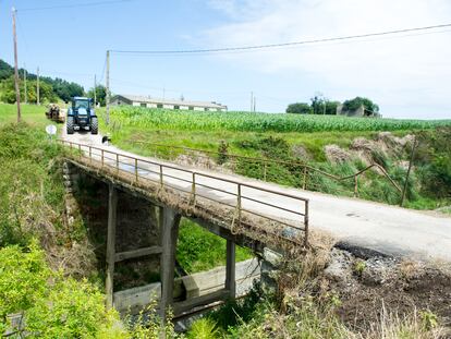 Puente en Serdio (Cantabria) origen del incidente entre los vecinos y la Guardia Civil.