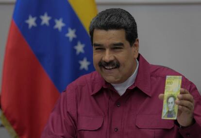 El presidente de Venezuela, Nicol&aacute;s Maduro, durante la presentaci&oacute;n del nuevo billete de 100.000 bol&iacute;vares.