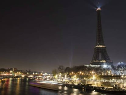 Imagen de archivo de la Torre Eiffel.