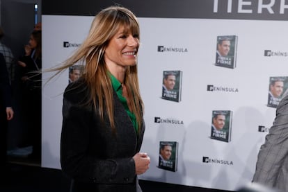 Begoña Gómez, esposa del presidente del Gobierno y secretario general del PSOE, Pedro Sánchez, durante la presentación del segundo libro de Sánchez, "Tierra firme', el pasado 11 de diciembre en Madrid.