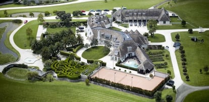 Vista aérea de la mansión de Kim Dotcom en Coatesville, al noroeste de Auckland, Nueva Zelanda.