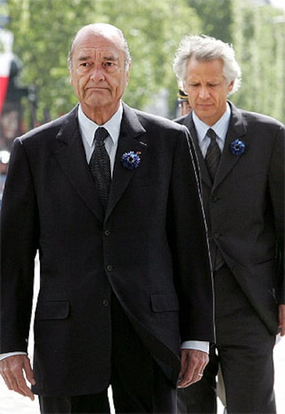 Chirac y Villepin, el pasado lunes en una ceremonia en París.