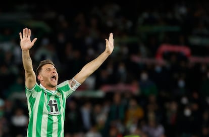 Joaquín celebra el pase a la final de la Copa.