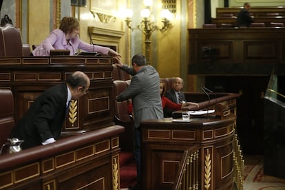 El portavoz de Compromís, Joan Baldoví, ha sufrido un vahído durante su intervención desde la tribuna del hemiciclo.