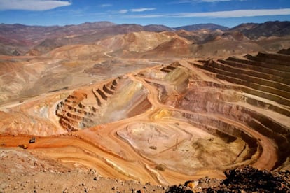 Vista a&eacute;rea de la mina Valedero, operada por Barrick Gold en San Juan.