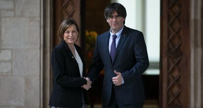 Puigdemont recibe a Forcadell.