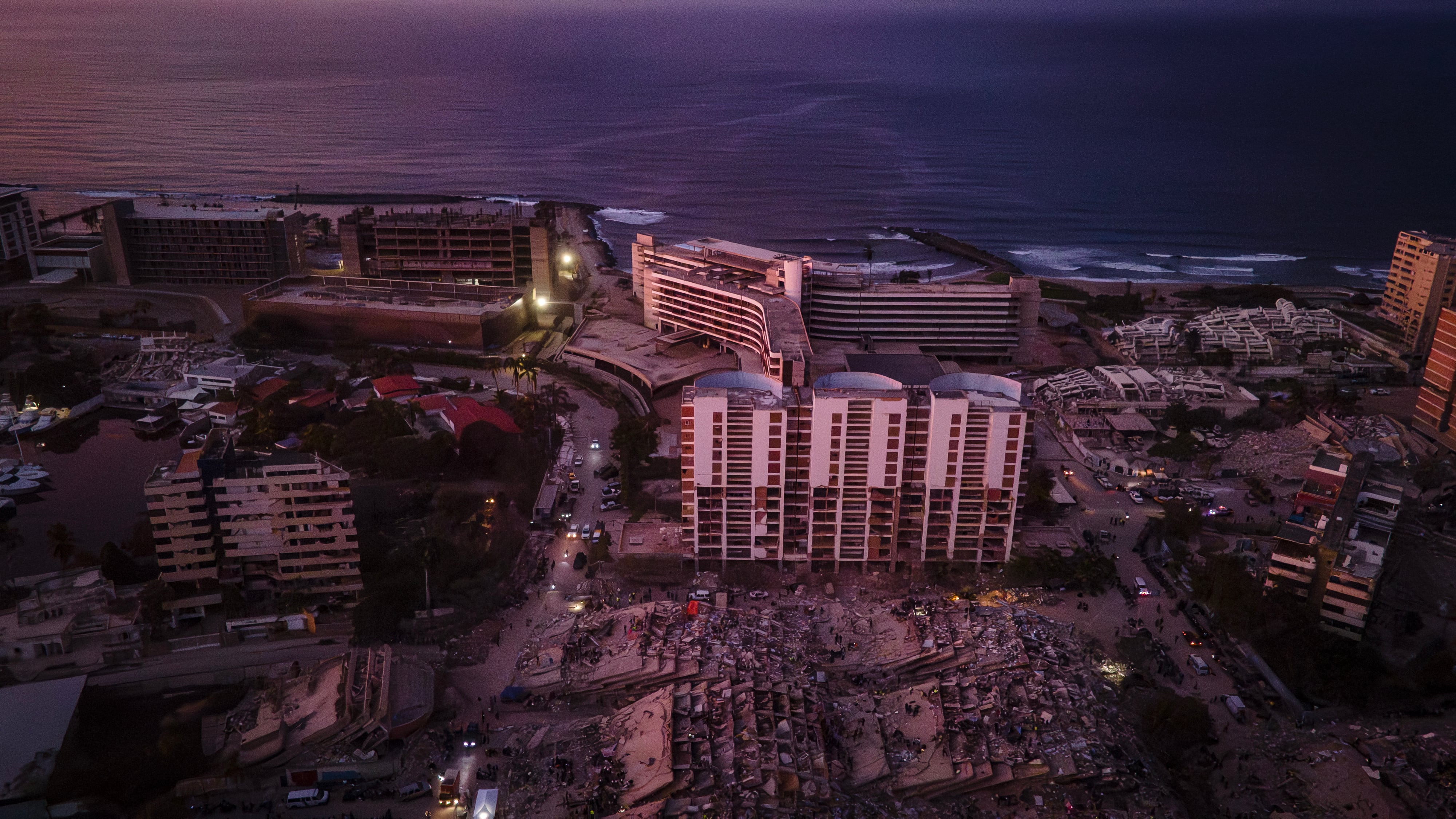 Vista aérea de edificios colapsados en La Guaira, Venezuela, el 28 de junio.