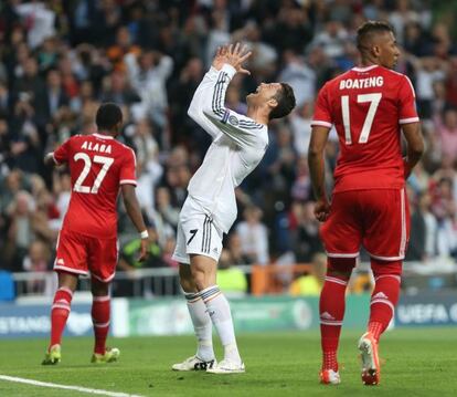 Cristiano lamenta una ocasión fallada.
