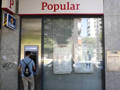 Una oficina bancaria del Banco Popular, en Madrid.