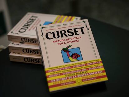El llibre 'Curset. Mètode de català per tothom', de Blackie Books.