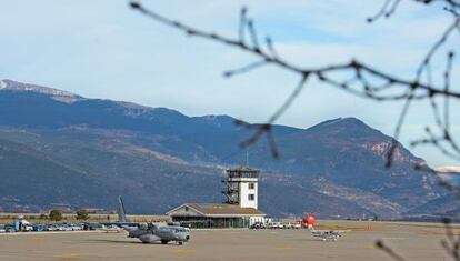 Instal·lacions de l'aeroport de la Seu d'Urgell, ahir al matí.