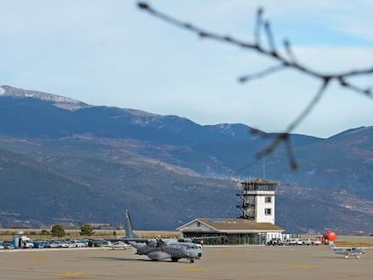 Instalaciones del aeropuerto de La Seu d&#039;Urgell, ayer por la ma&ntilde;ana.