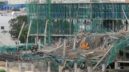 Estado en el que quedaron las obras de edificio de Alcobendas tras el derrumbe, el 13 de julio de 2006.