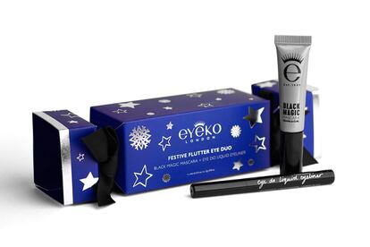 Este cracker de Eyeko incluye los best sellers de la marca (favoritos, entre otros, de Alexa Chung): máscara y eyeliner (17,50€ en Lookfantastic.es).