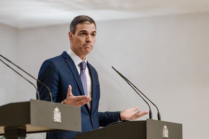 El presidente del Gobierno, Pedro Sánchez, durante una comparecencia en La Moncloa, este jueves. 