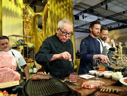 Wolfgang Puck presents some of the food he will serve at the Governors Ball on March 5.