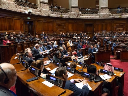 Integrantes del parlamento de Uruguay durante una sesión en octubre de 2023.