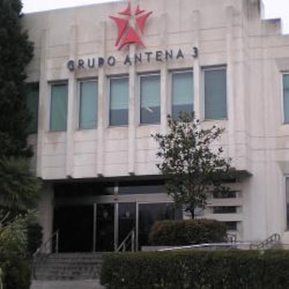 El Gobierno rectifica a Competencia y facilita la compra de La Sexta por Antena 3