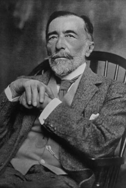 El escritor Joseph Conrad, en 1919.