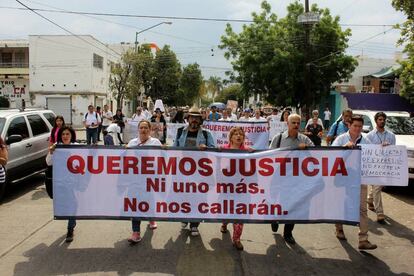 PERIODISTAS DE SINALOA EXIGEN FRENAR CR&Iacute;MENES CONTRA LA PRENSA EN M&Eacute;XICO