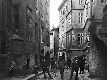 Una calle del gueto judío en Praga.