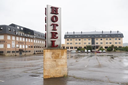 Hotel El Chalet del Pozo, que sirve como centro de acogida de migrantes.