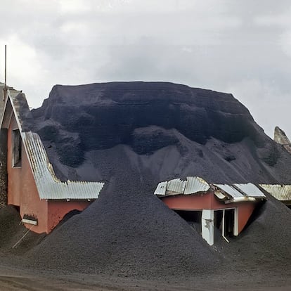 El volcán destrozó unas 400 casas y unas 2.000 personas se quedaron sin hogar.