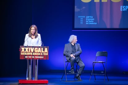 Isabel Vidal y Toni Albaladejo en la presentación de las estadísticas de Adetca y la gala.