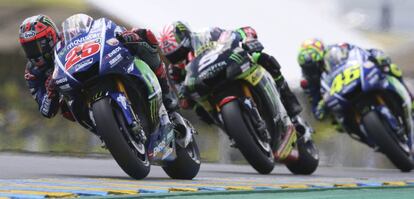 Viñales, Zarco y Rossi, en un momento de la carrera.