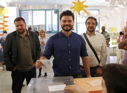 Rufián llama a defender los intereses de Cataluña